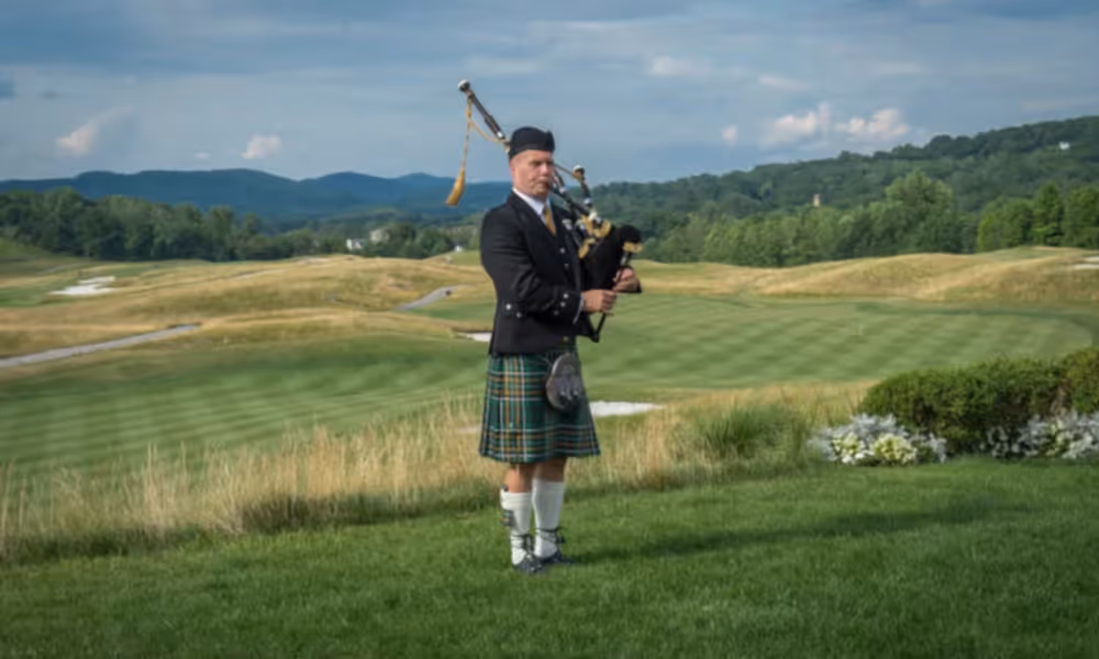 Ballyowen Bagpiper