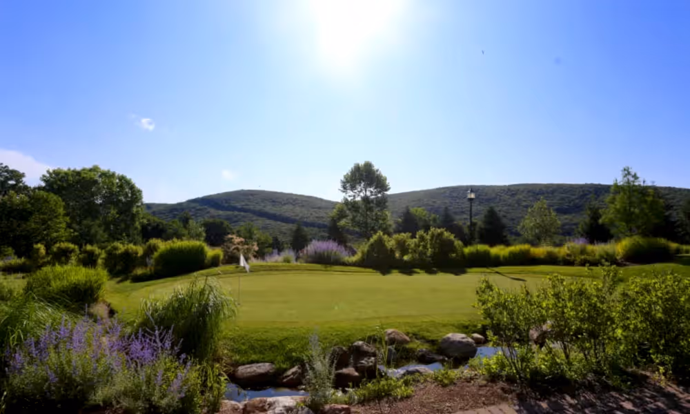 Natural Grass Putting Course at Crystal Springs Resort