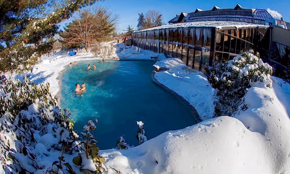 Overview of Minerals Hotel snow pool at Crystal Springs Resort in NJ